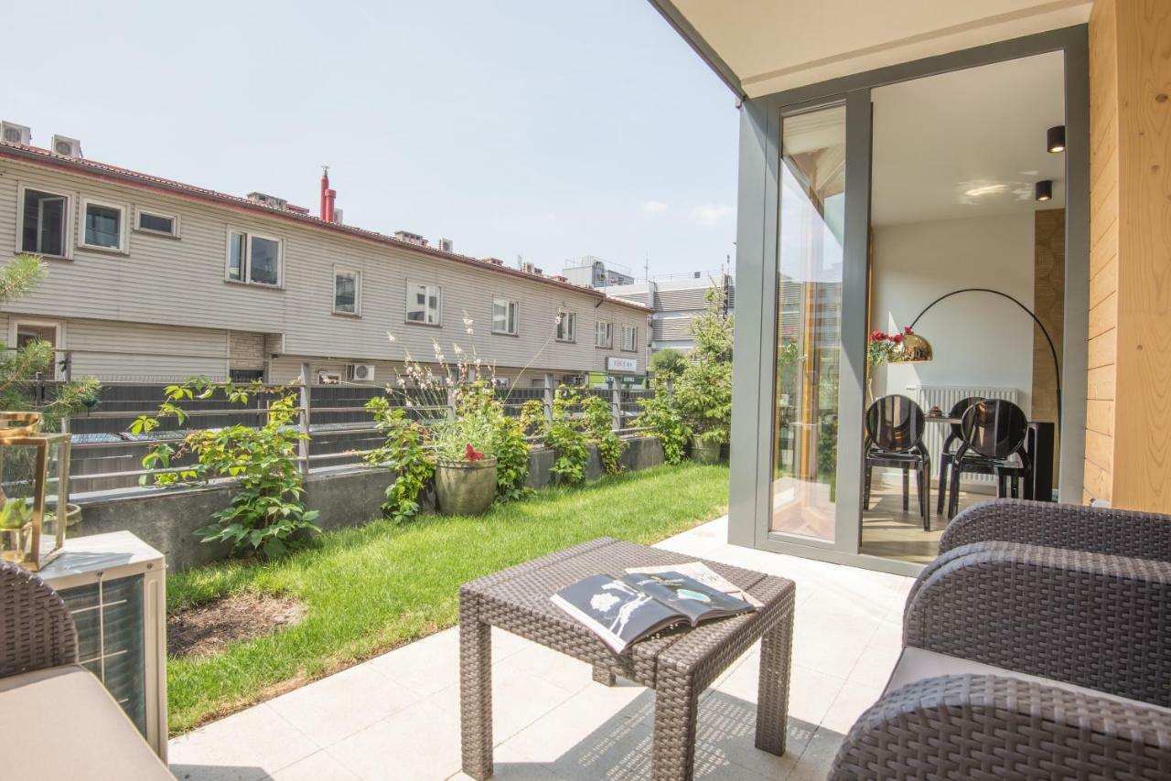 Galaxy Garden Apartment Cracow- Shopping Mall 1Min, Underground Parking, Family Friendly, City Center Krakow Exterior photo